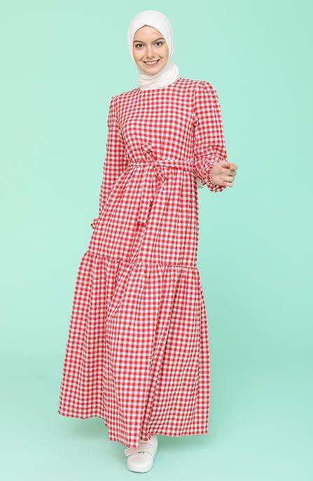 Plaid maxi dress with belt ruffles - Styledd by L&M